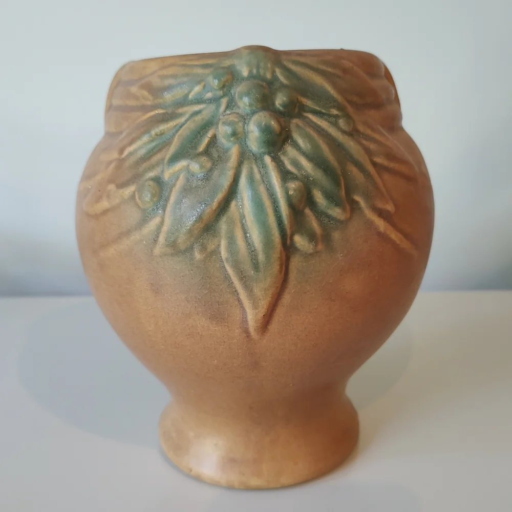 McCoy Pottery Vintage Matte Leaves And Berries Jardiniere Brown Green 1930s